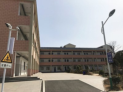 工業園學校建造